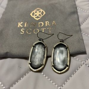 Kendra Scott Gold Elle Earrings in Gray Smoke